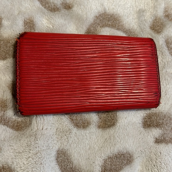 Authentic Louis Vuitton Red Epi Leather Key Holder - Picture 2 of 12